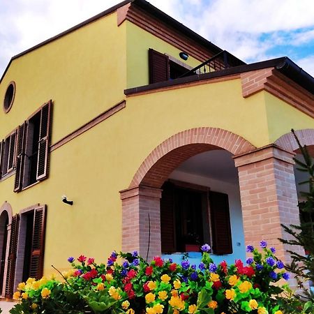 Il Villaggio Delle Fate Macerata Exterior foto
