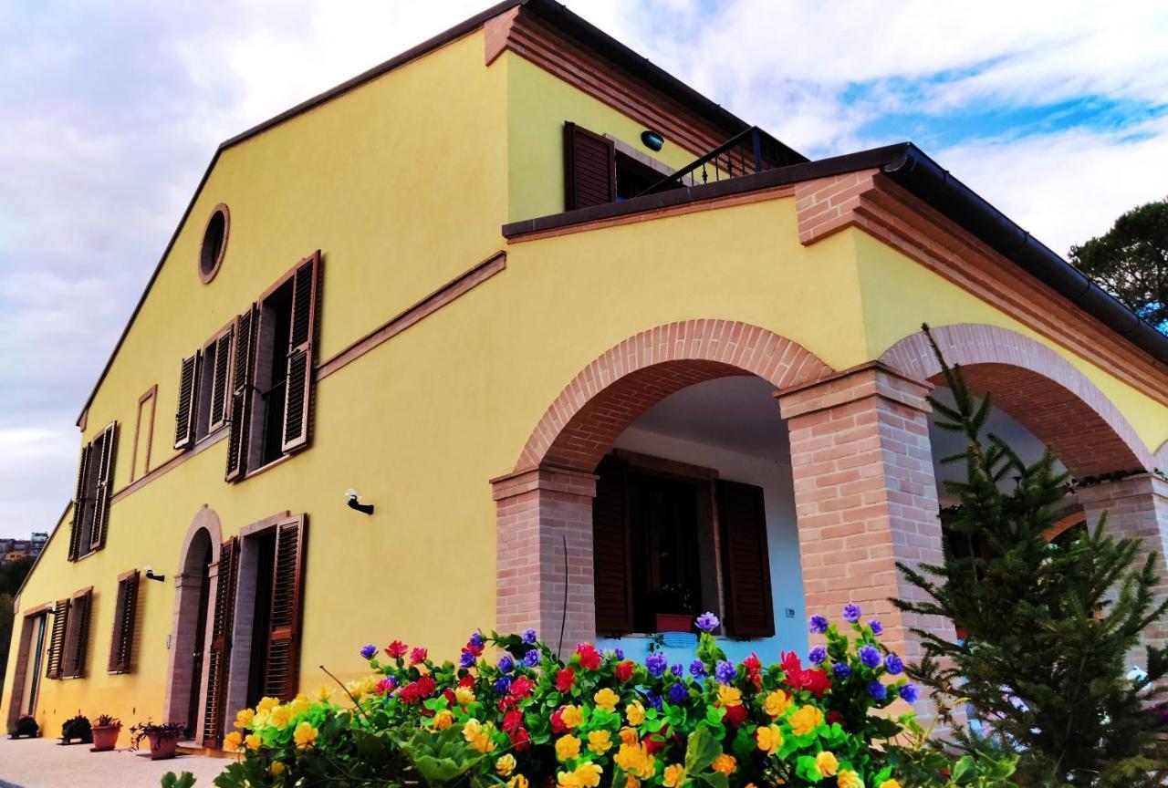 Il Villaggio Delle Fate Macerata Exterior foto